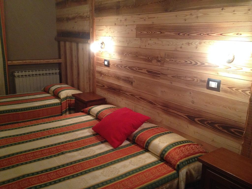 Hotel Trois Etoiles Entracque Εξωτερικό φωτογραφία