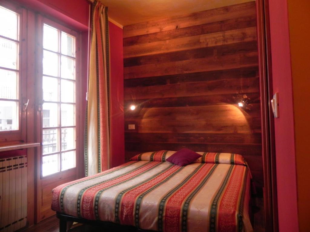 Hotel Trois Etoiles Entracque Δωμάτιο φωτογραφία