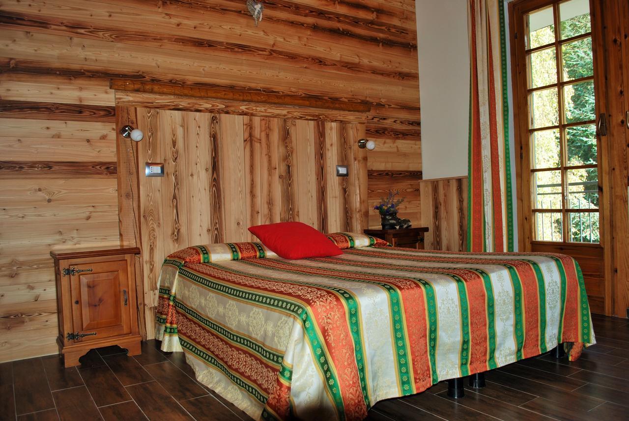 Hotel Trois Etoiles Entracque Εξωτερικό φωτογραφία