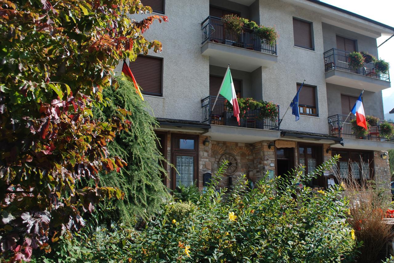 Hotel Trois Etoiles Entracque Εξωτερικό φωτογραφία